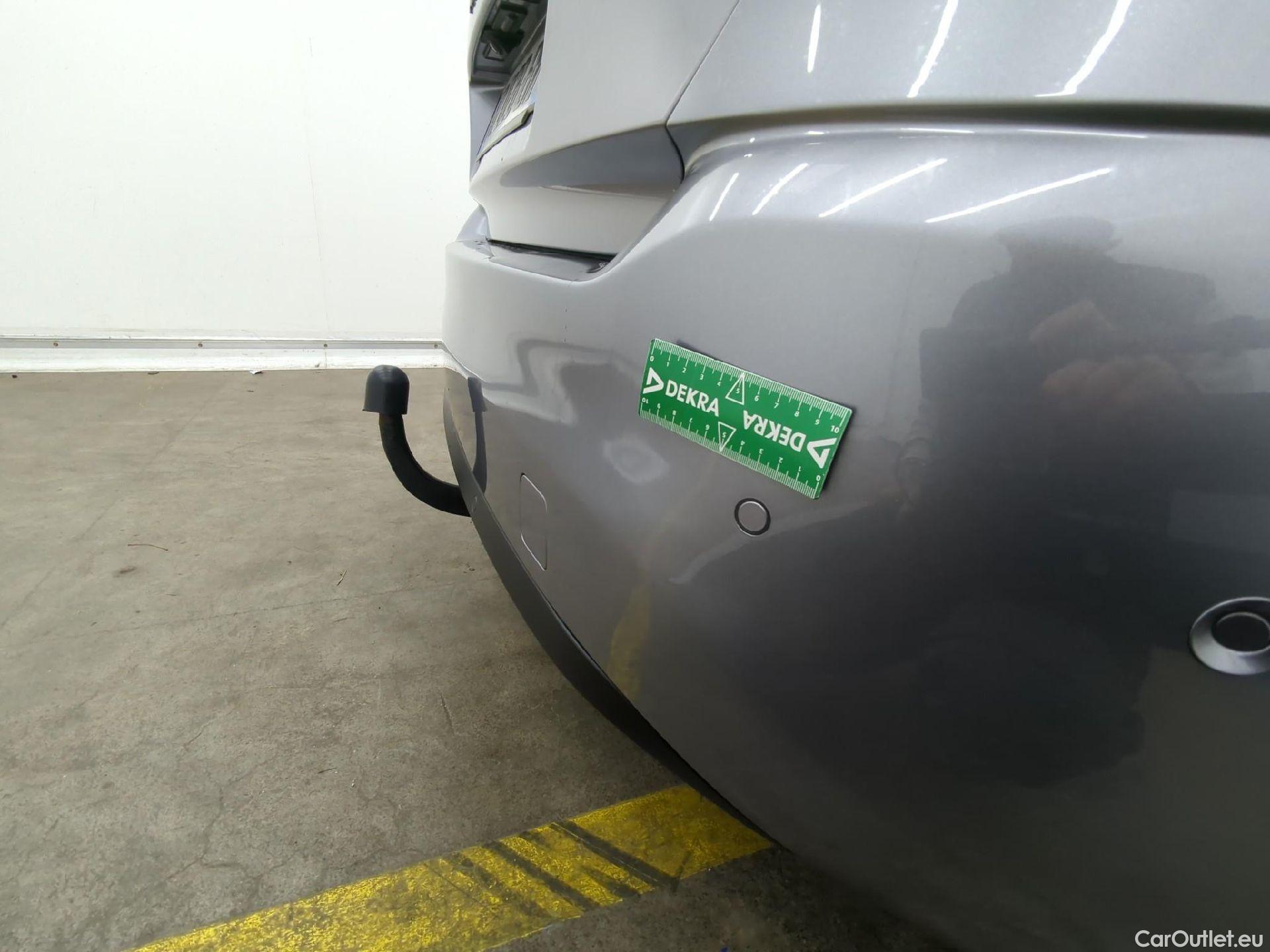  Peugeot  308  Allure 1.2 PureTech 130CV BVA8 E6d #18