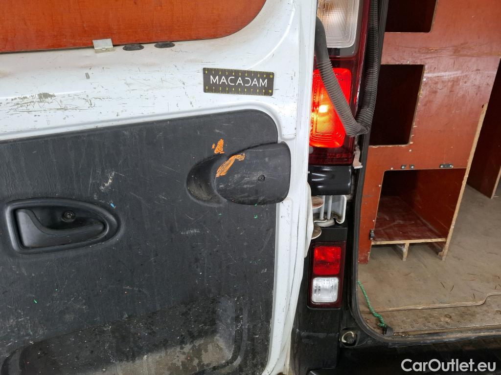  Renault  Trafic  III Fourgon Grand Confort L1H1 1200 1.6 dCi 125CV BVM6 E6 #41