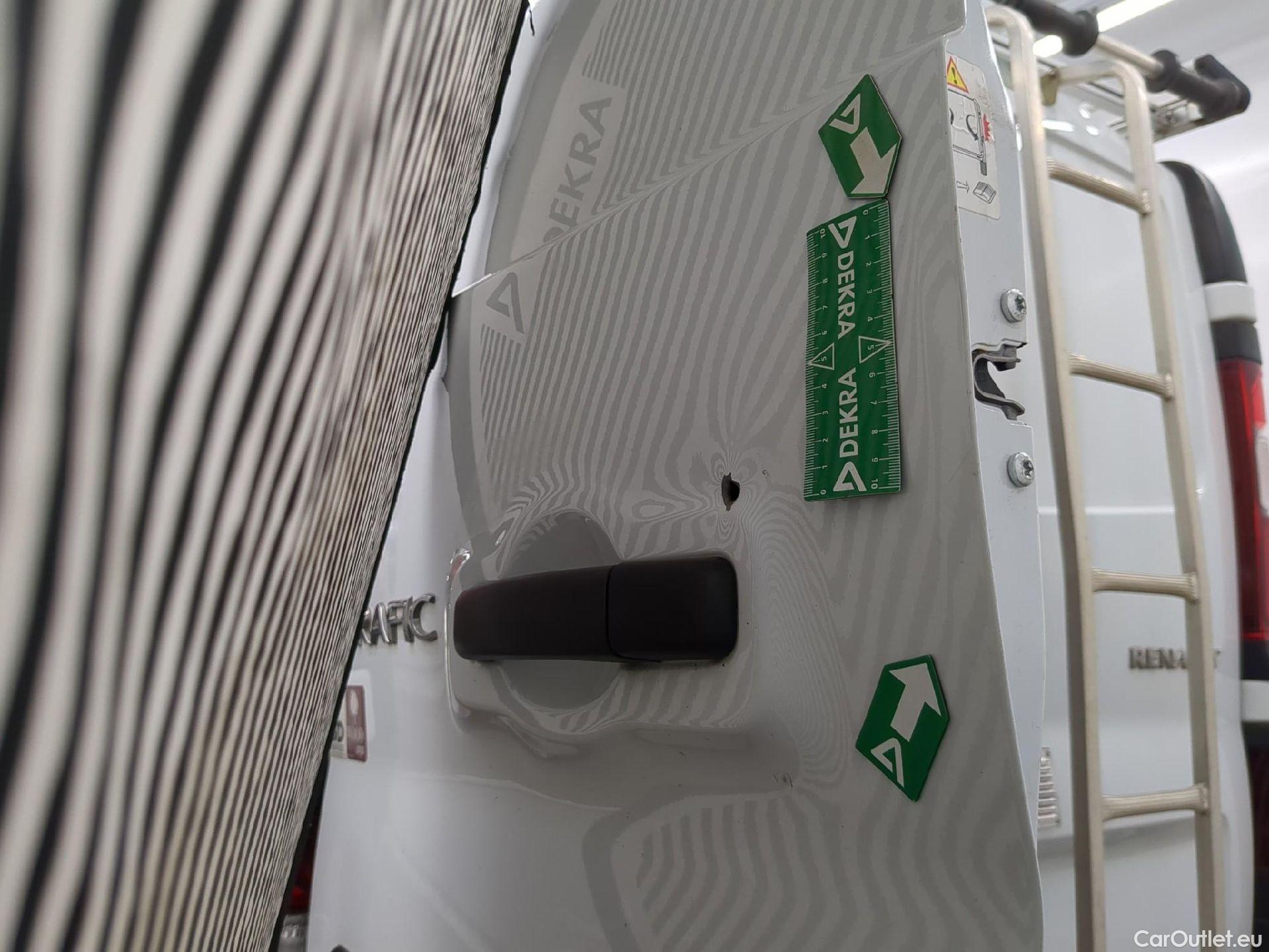  Renault  Trafic RENAULT  / 2019 / 4P / Fourgon tole NV FG GCF L1H1 1200 dCi 120 #21