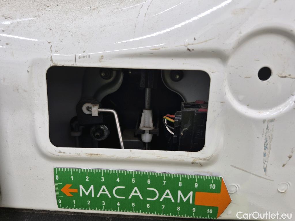  Peugeot  Boxer PEUGEOT  / 2014 / 4P / Fourgon tôlé BLUEHDI 130 PREMIUM PA 335 L2H2 #60