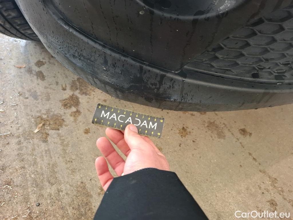  Renault  Trafic  III Fourgon Grand Confort L1H1 1200 1.6 dCi 125CV BVM6 E6 #54