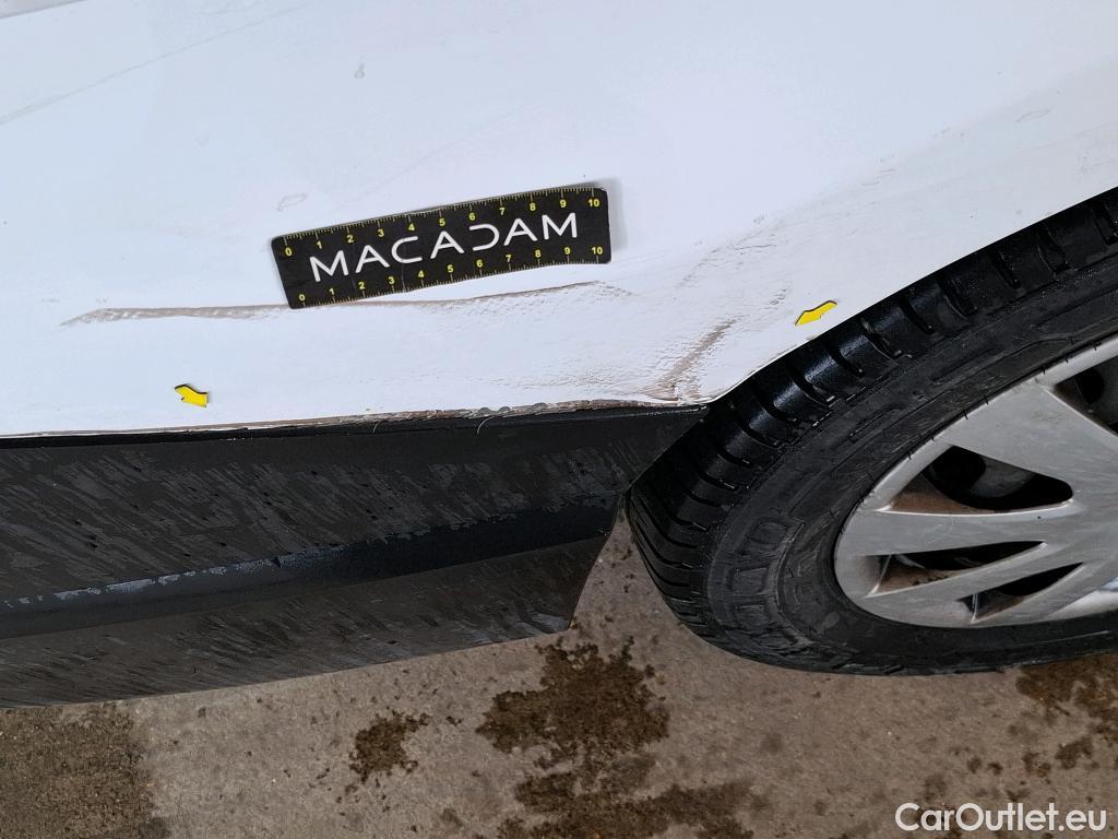  Renault  Trafic  III Fourgon Grand Confort L1H1 1200 1.6 dCi 125CV BVM6 E6 #9