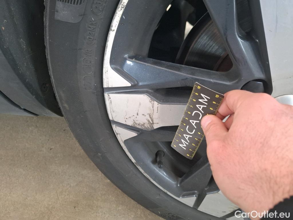  Peugeot  5008  Allure Business 1.2 PureTech 130CV BVA8 E6d #20