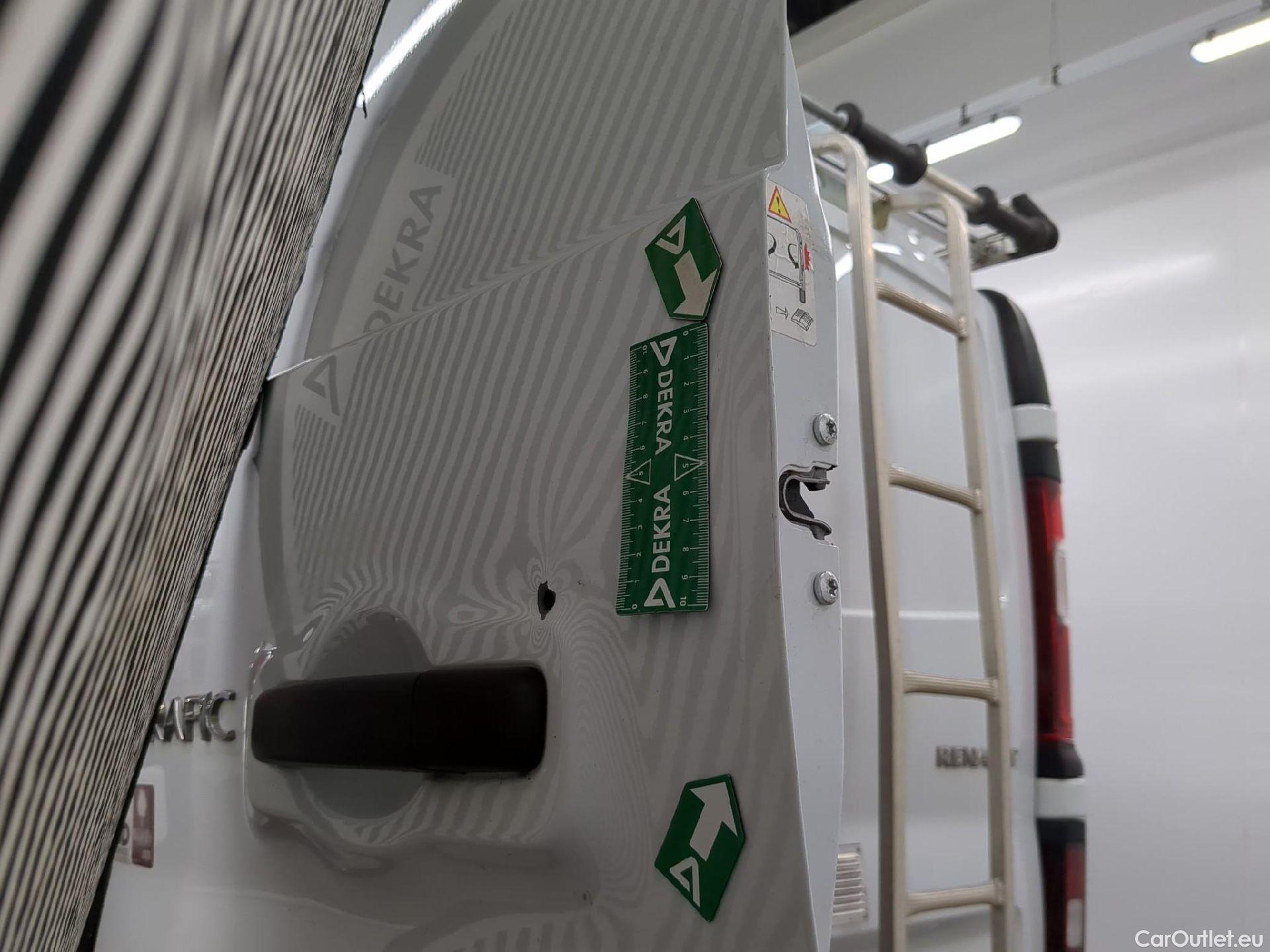  Renault  Trafic RENAULT  / 2019 / 4P / Fourgon tole NV FG GCF L1H1 1200 dCi 120 #20