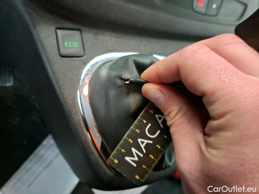  Renault  Trafic  III Fourgon Grand Confort L1H1 1200 1.6 dCi 125CV BVM6 E6 #30