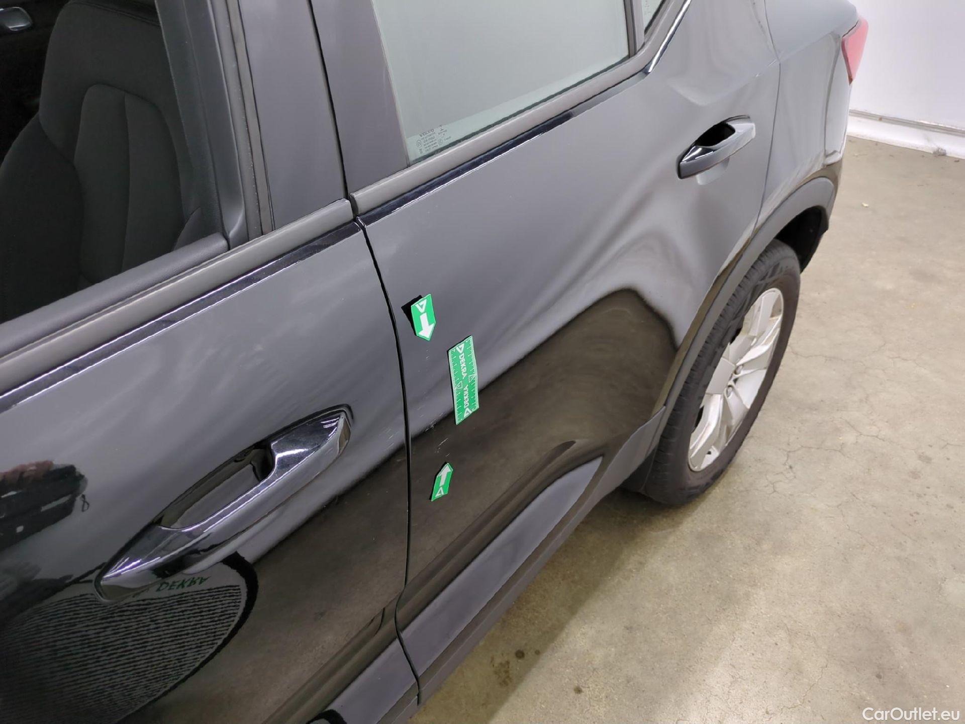  Volvo  XC 40 XC40 Momentum 2WD 1.5 130CV BVA8 E6d #47