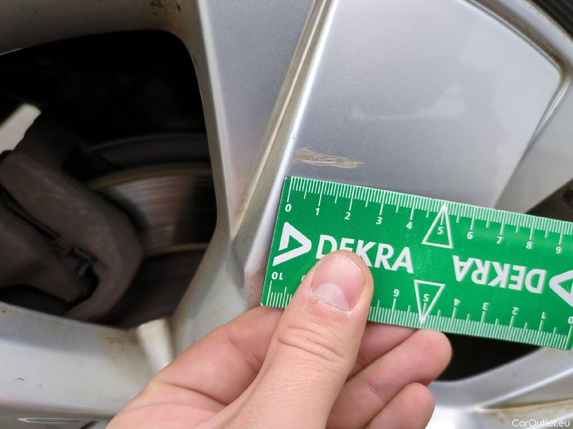  Volvo  XC 40 XC40 Momentum 2WD 1.5 130CV BVA8 E6d #15