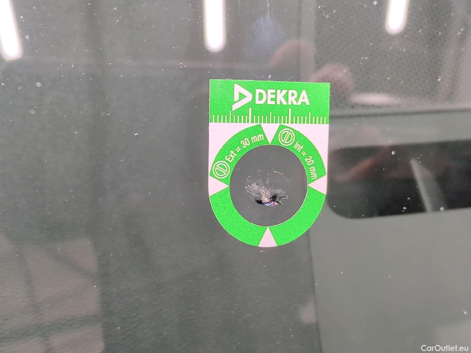  Volvo  XC 40 XC40 Momentum 2WD 1.5 130CV BVA8 E6d #30