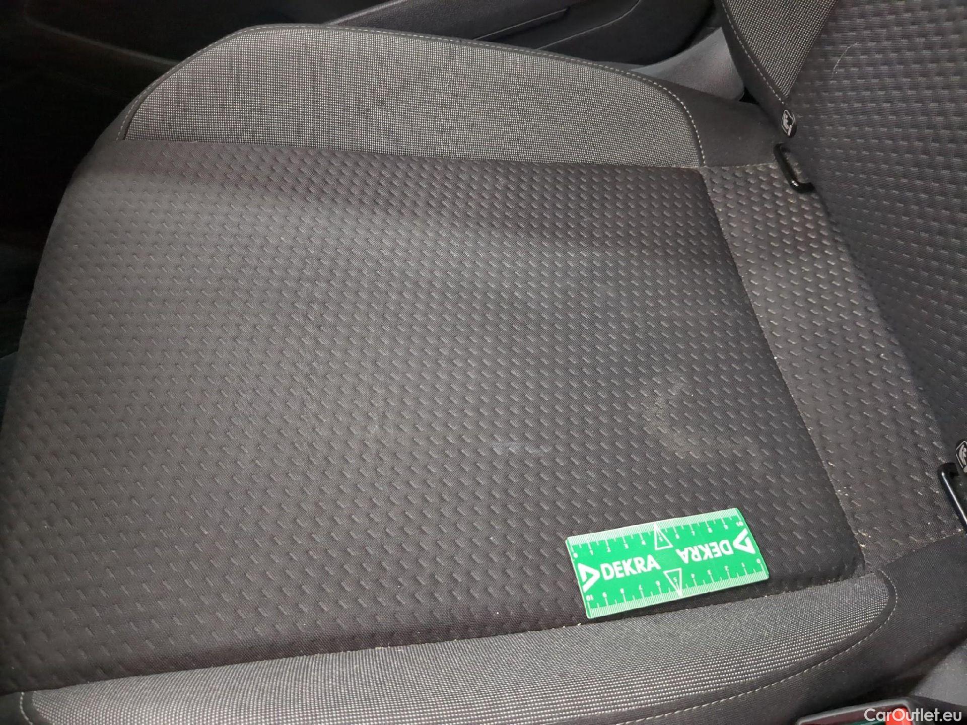  Volkswagen  Polo VOLKSWAGEN  / 2021 / 5P / Berline 1.0 TSI 95 Life Business #3