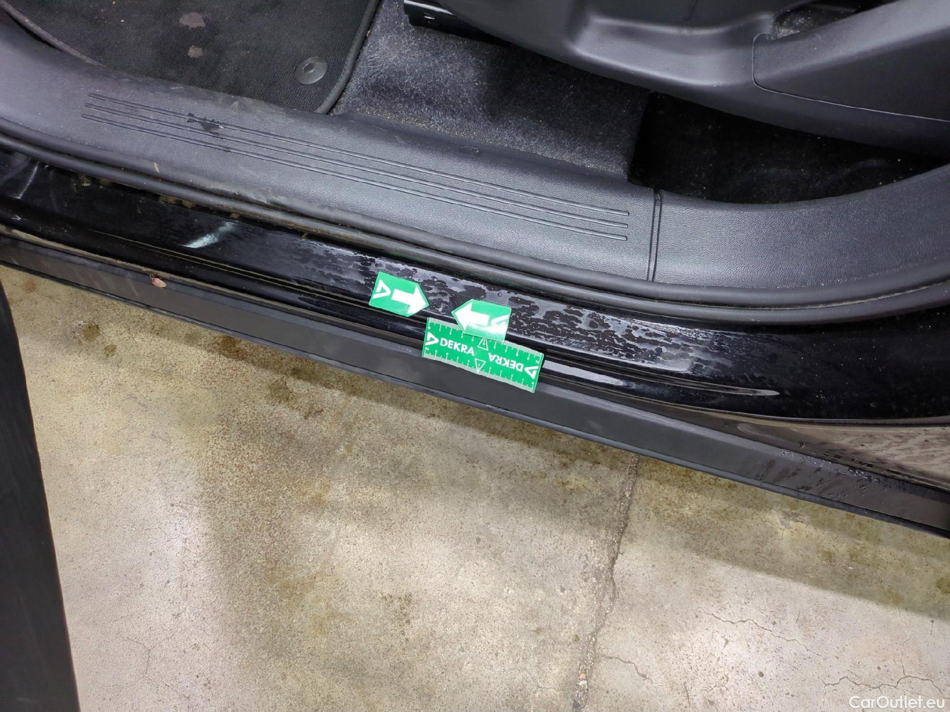  Volvo  XC 40 XC40 Momentum 2WD 1.5 130CV BVA8 E6d #4