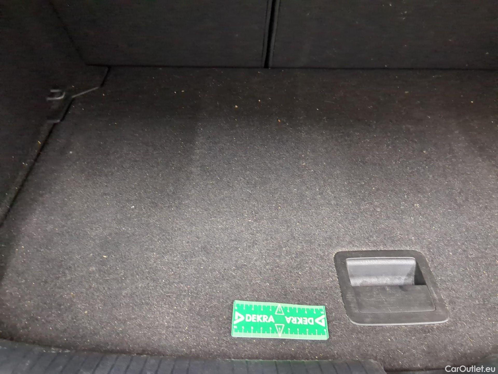  Volkswagen  Polo VOLKSWAGEN  / 2021 / 5P / Berline 1.0 TSI 95 Life Business #6