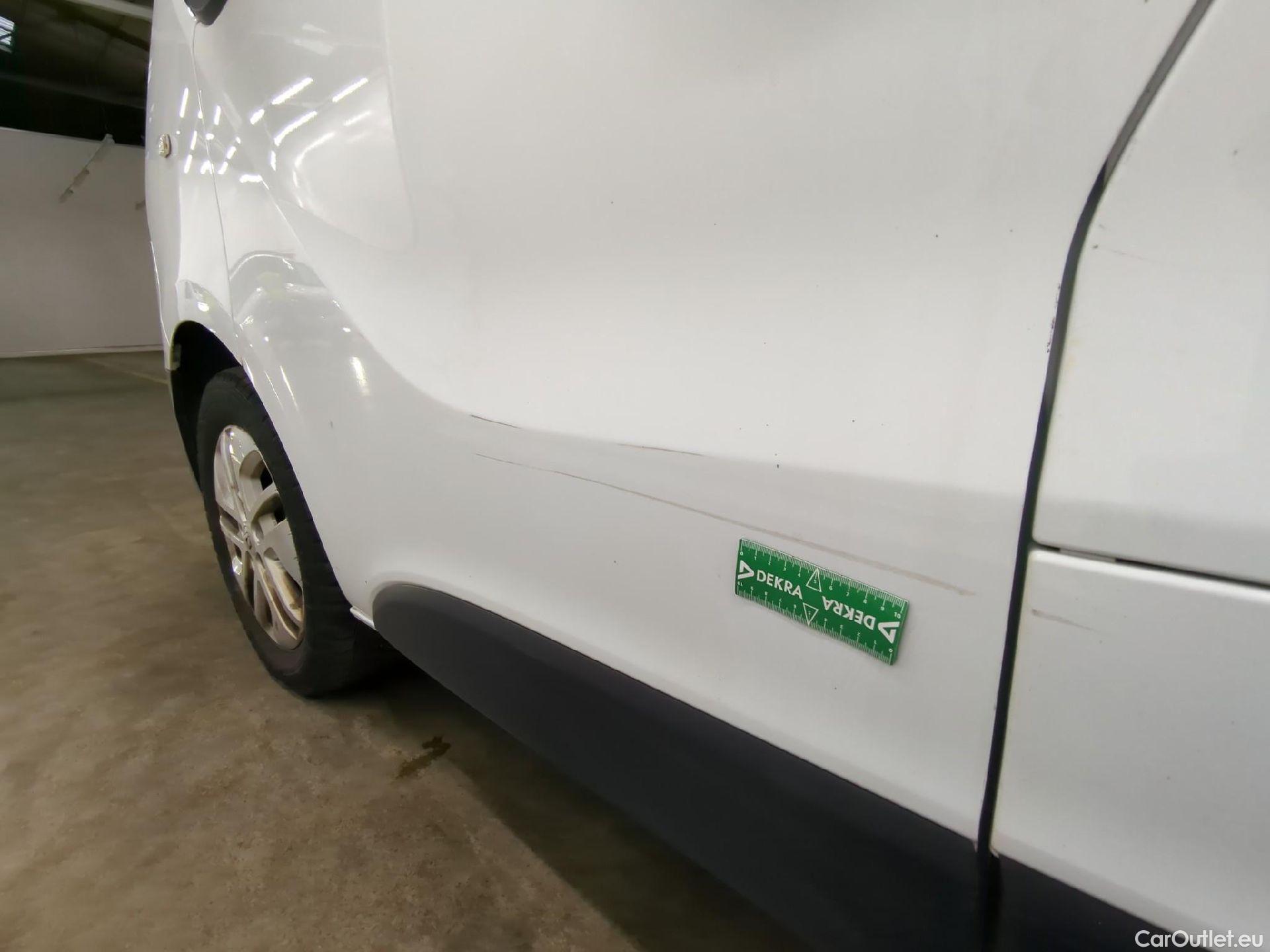  Renault  Trafic RENAULT  / 2019 / 4P / Fourgon tole NV FG GCF L1H1 1200 dCi 120 #58