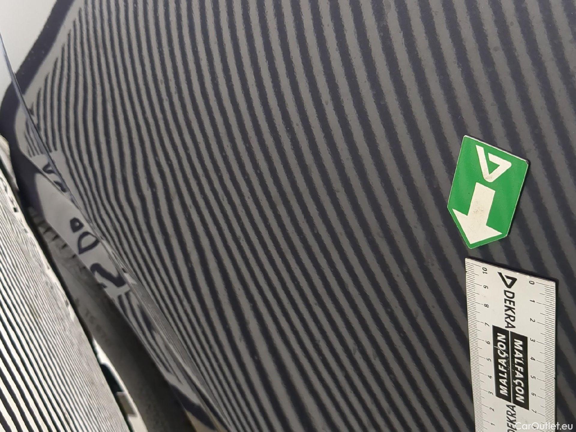  Volkswagen  Polo VOLKSWAGEN  / 2021 / 5P / Berline 1.0 TSI 95 Life Business #17