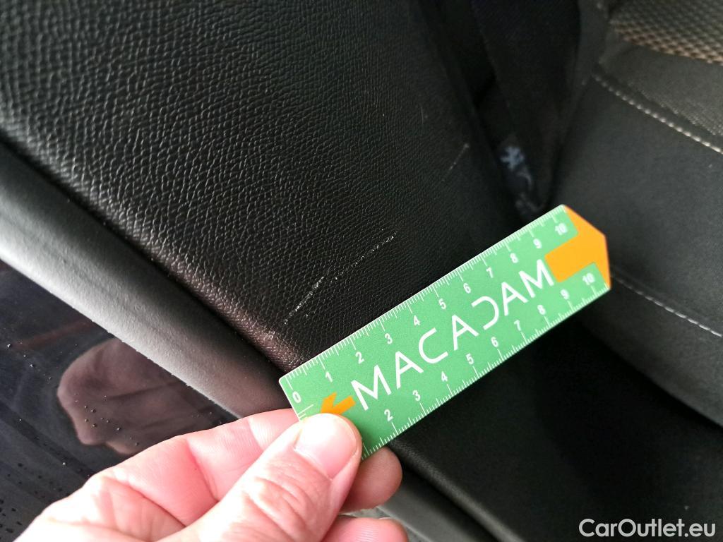  DS  DS7 DS DS 7 Crossback 5p SUV BlueHDi 130 Manuel Business #28