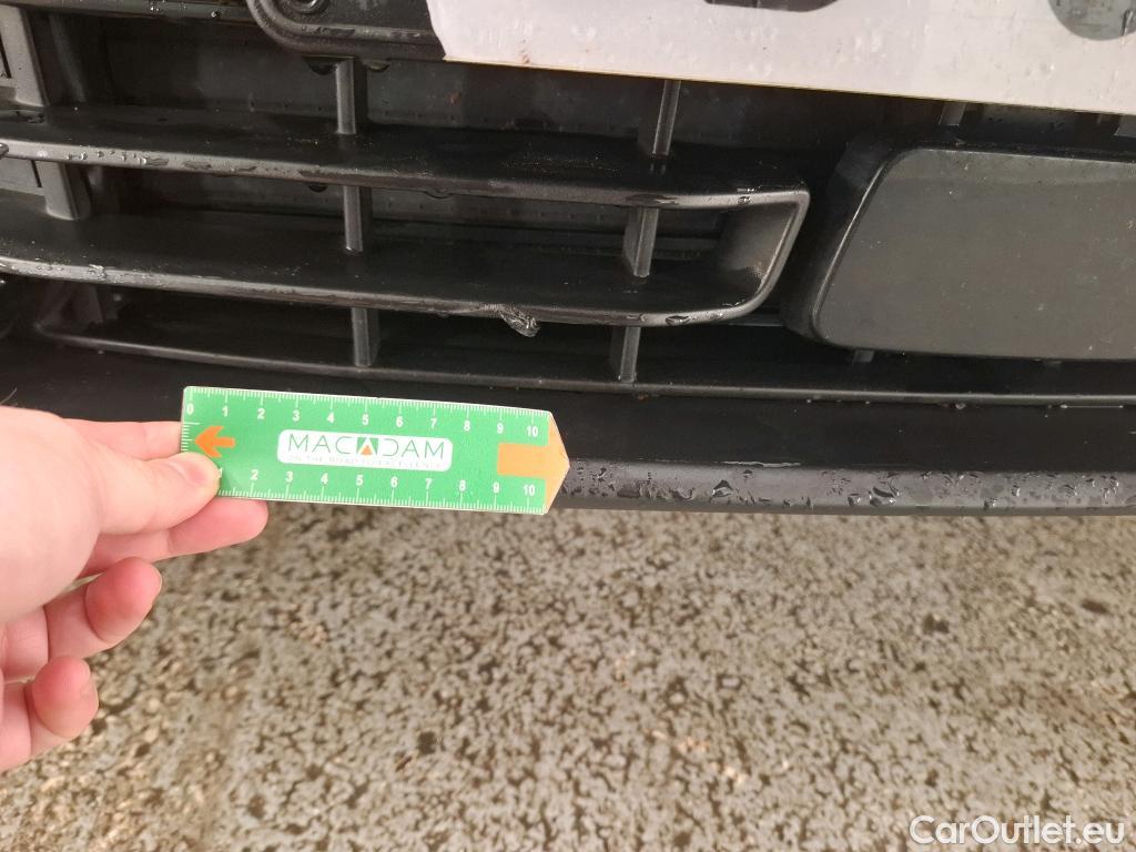  Bmw  Serie 1 BMW Série 1 / 2019 / 5P / Berline 1.5 116I Business Design #8