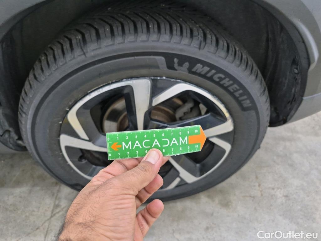  Citroen  C5 CITROEN  Aircross / 2018 / 5P / SUV Hybrid 225 ë-EAT8 Business + #1