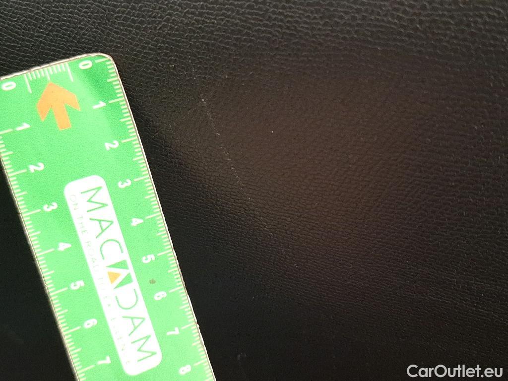  Citroen  C4  Berline Feel 1.5 BlueHDI 110CV BVM6 E6d #33