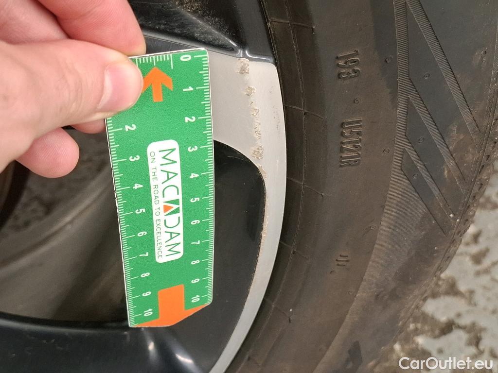  Citroen  C5 CITROEN  Aircross / 2022 / 5P / SUV Hybride rechargeable 225 e-EAT8 Shine #3