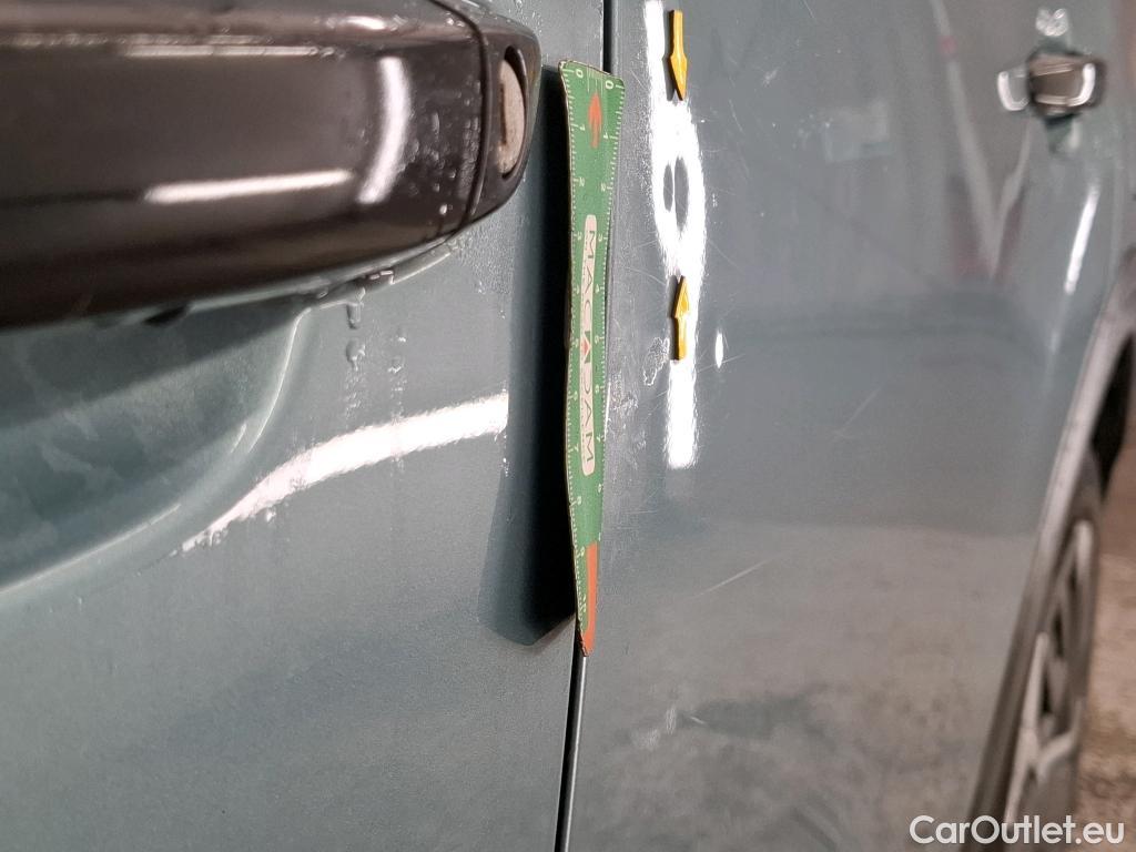  Citroen  C4  Berline Feel 1.5 BlueHDI 110CV BVM6 E6d #37