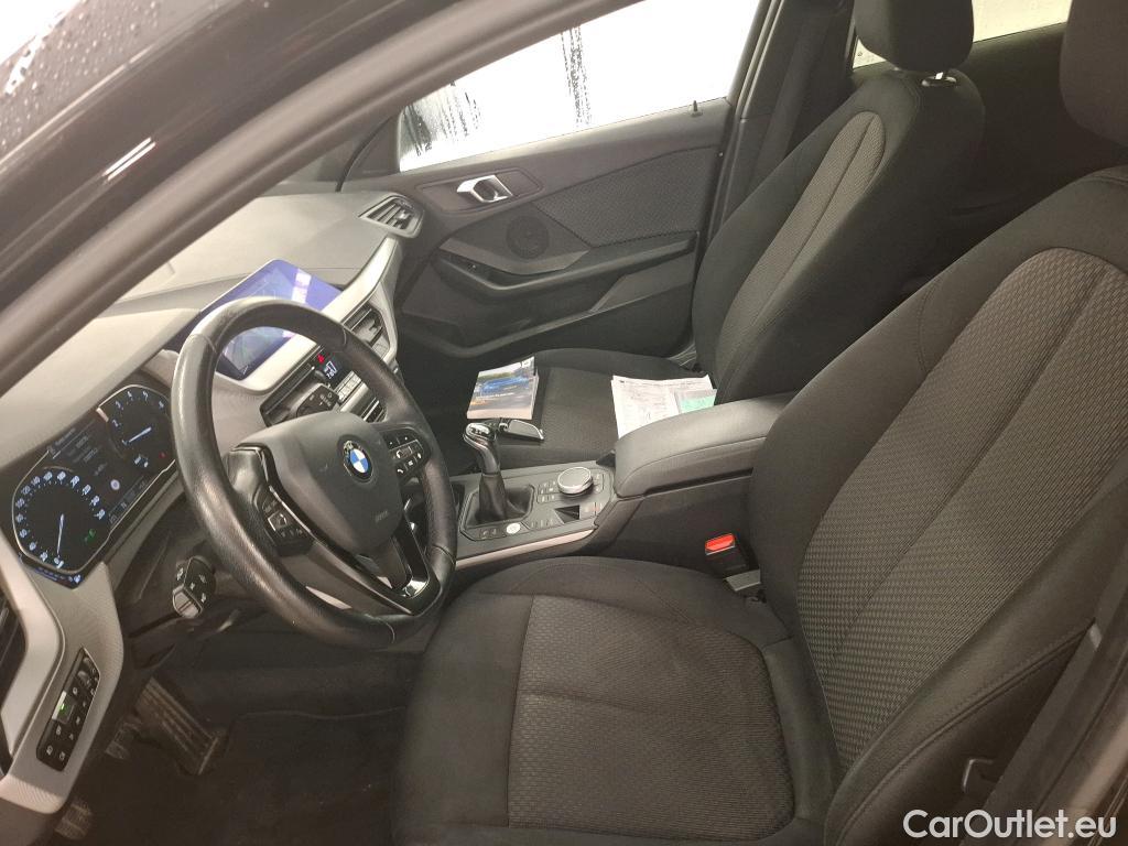  Bmw  Serie 1 BMW Série 1 / 2019 / 5P / Berline 1.5 116I Business Design #26