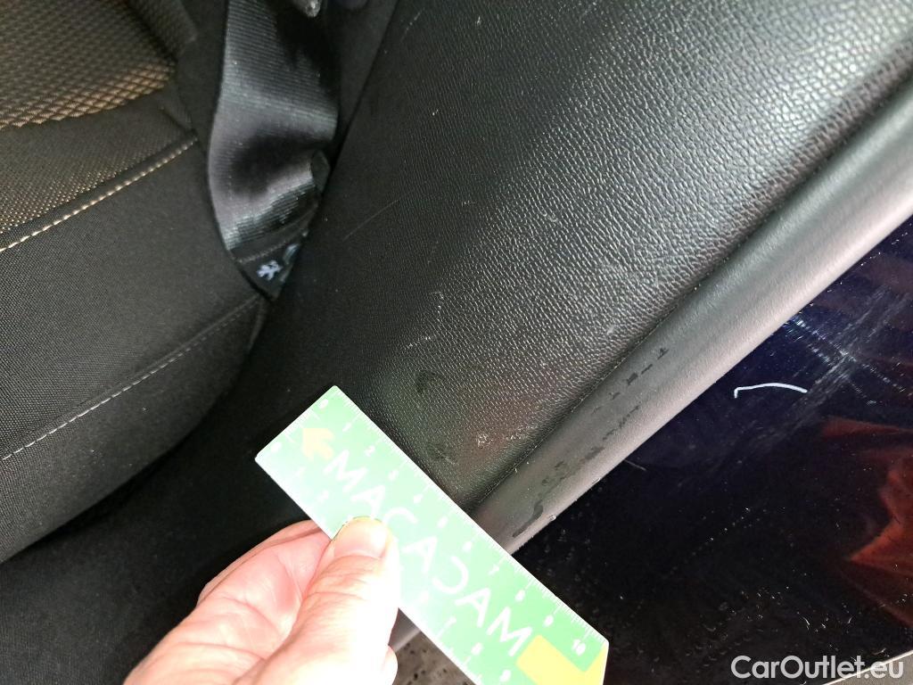  DS  DS7 DS DS 7 Crossback 5p SUV BlueHDi 130 Manuel Business #27