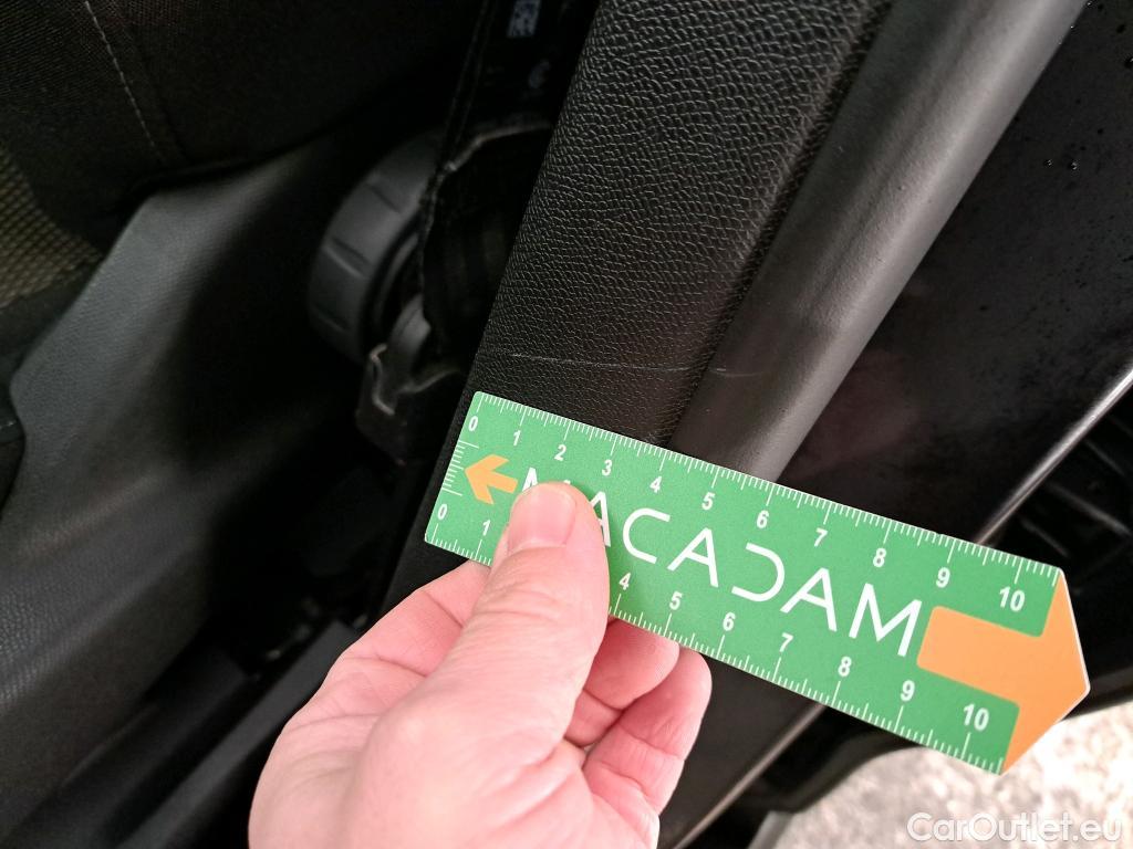  DS  DS7 DS DS 7 Crossback 5p SUV BlueHDi 130 Manuel Business #24