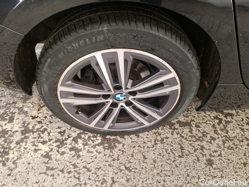  Bmw  Serie 1 BMW Série 1 / 2019 / 5P / Berline 1.5 116I Business Design #17