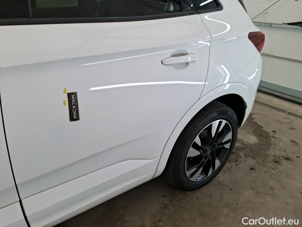  Opel   Grandland X Grandland X Elegance Business 1.5 130CV BVA8 E6d #1