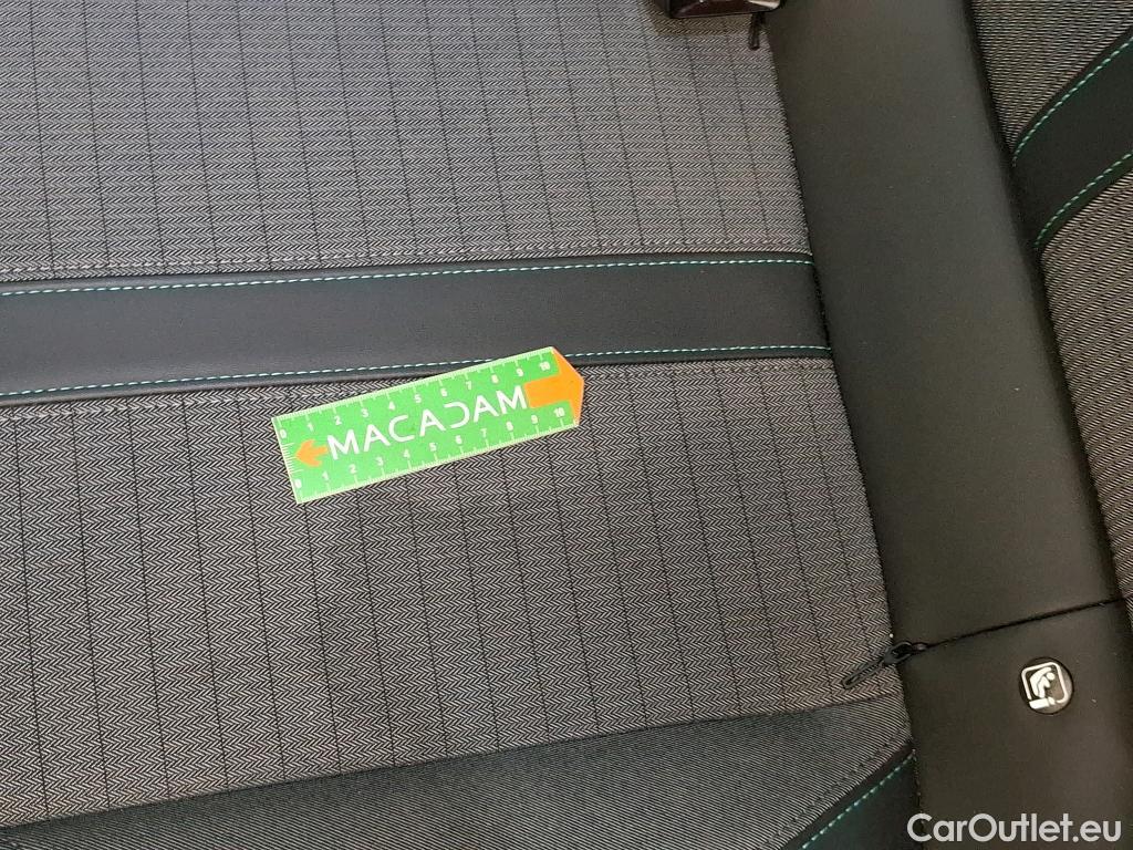  Peugeot  2008  Allure Pack 1.5 HDi 130CV BVA8 E6d #12