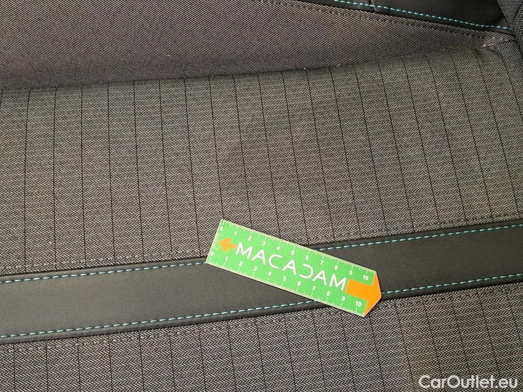  Peugeot  2008  Allure Pack 1.5 HDi 130CV BVA8 E6d #10