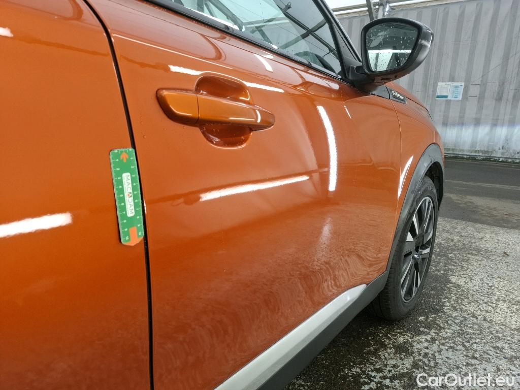  Peugeot  2008 PEUGEOT  / 2019 / 5P / Crossover 1.5 BLUEHDI 130 S&S EAT8 GT Line #12