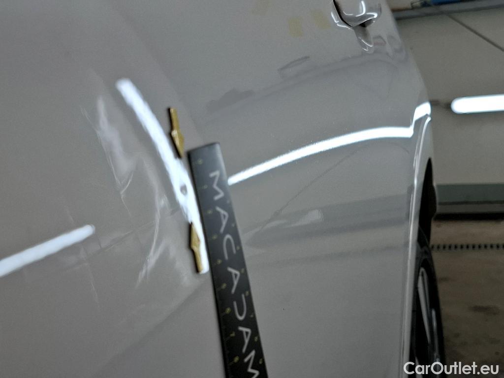  Opel   Grandland X Grandland X Elegance Business 1.5 130CV BVA8 E6d #2