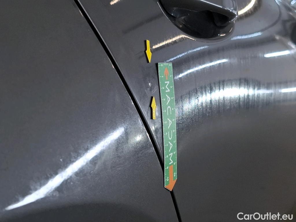  Mercedes  A-Klasse MERCEDES-BENZ Classe A Compact / 2018 / 5P / Berline A 180 d Business Line #19