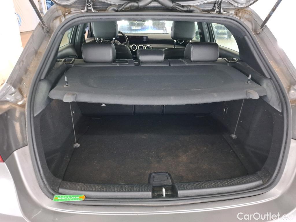  Mercedes  A-Klasse MERCEDES-BENZ Classe A Compact / 2018 / 5P / Berline A 180 d Business Line #12