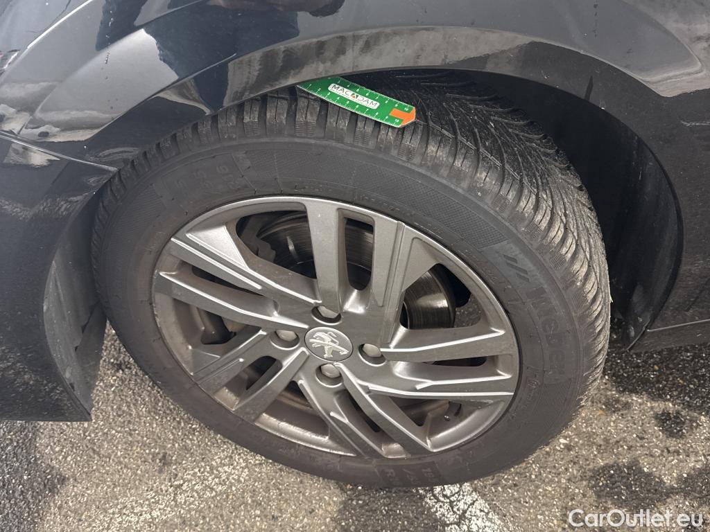 Peugeot  208  Active Pack 1.5 HDi 100CV BVM6 E6d #17