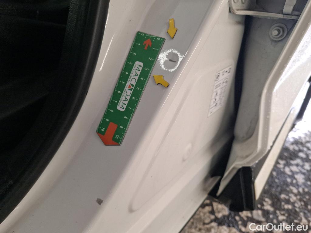  Nissan  Juke NISSAN  / 2019 / 5P / Crossover Hybrid 143 Premiere Edition #9