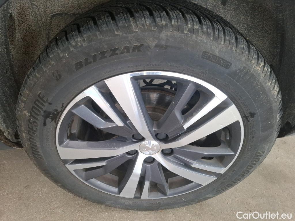  Peugeot  5008  Allure 1.5 HDi 130CV BVA8 7 Sieges E6d #28