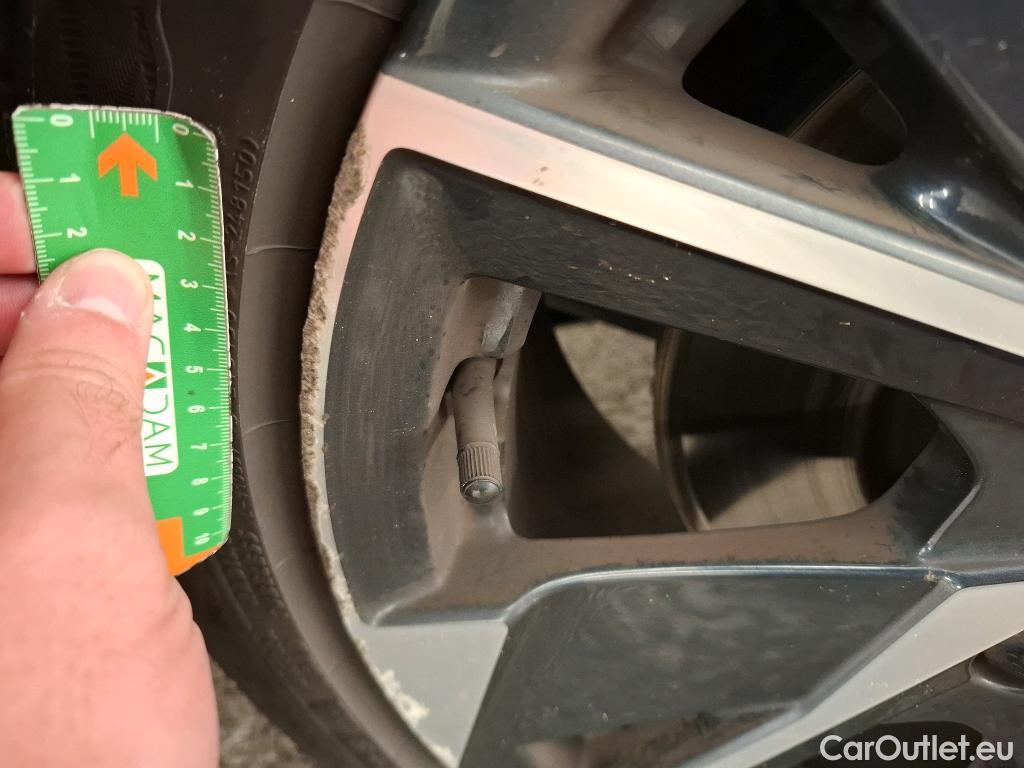  Peugeot  308 PEUGEOT  SW / 2021 / 5P / Break BlueHDi 130 EAT8 ALLURE PACK #32