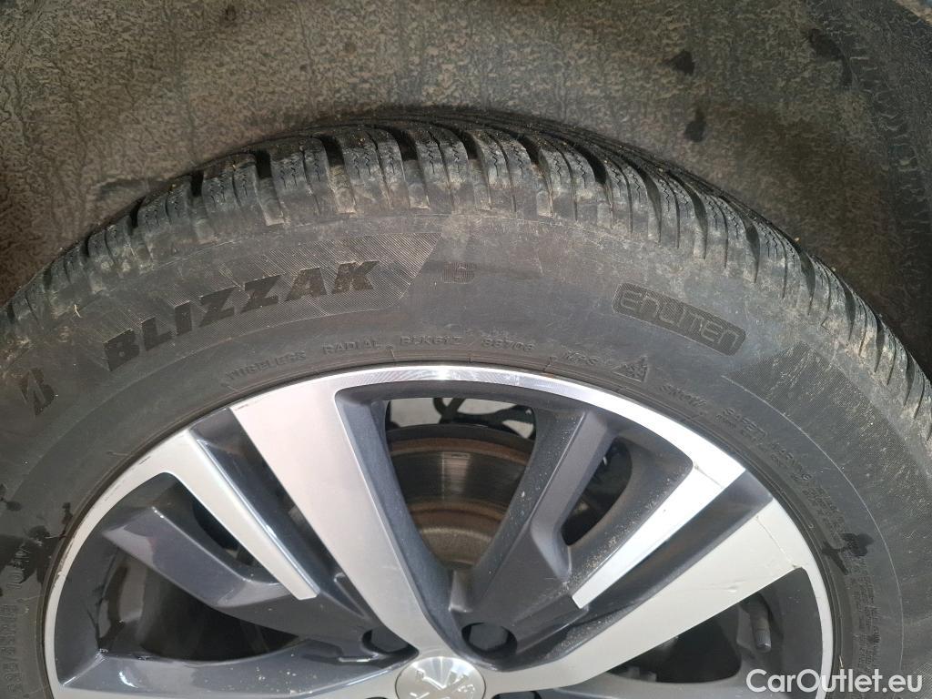  Peugeot  5008  Allure 1.5 HDi 130CV BVA8 7 Sieges E6d #29