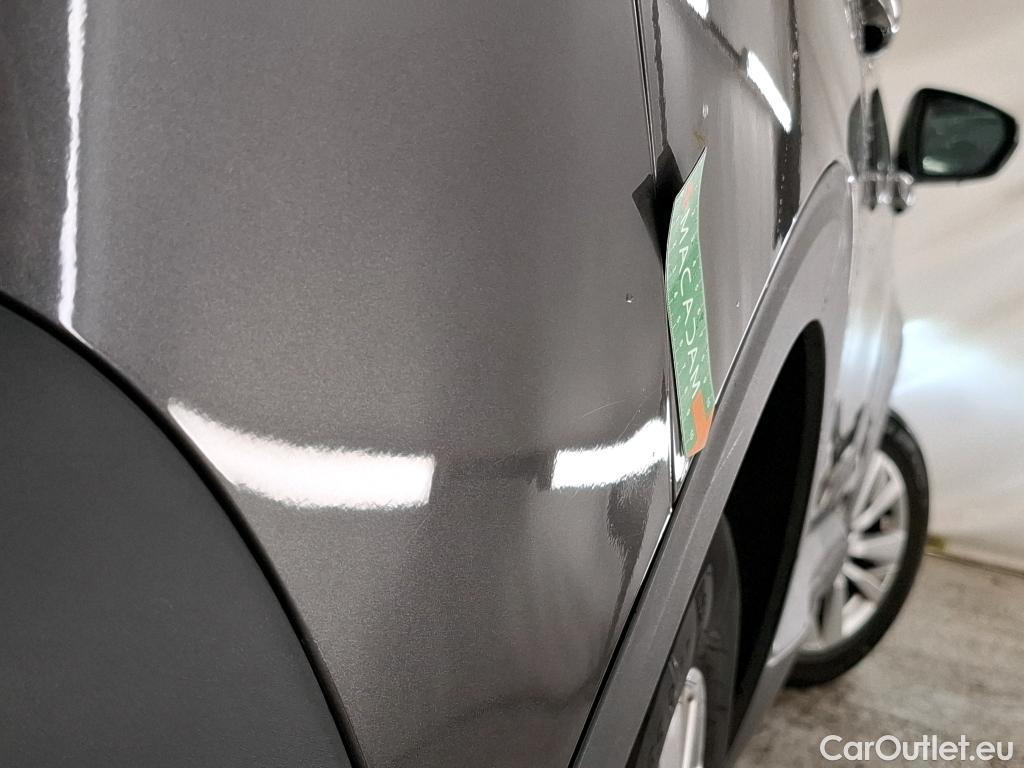  Peugeot  5008  Active Pack 1.5 HDi 130CV BVA8 7 Sieges E6d #4