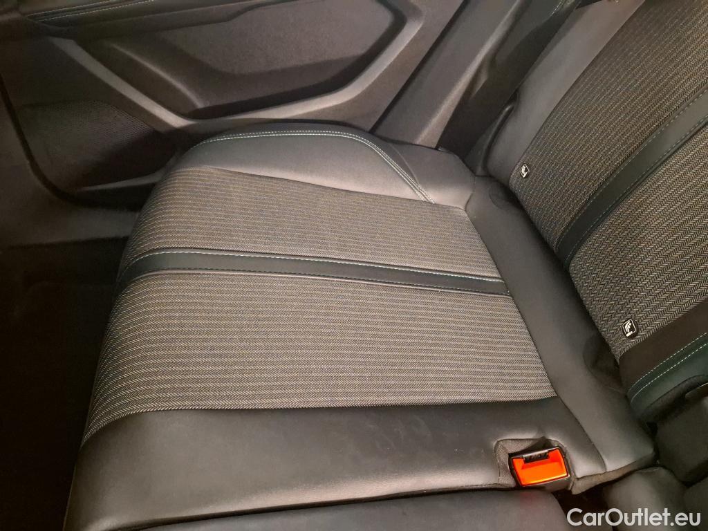  Peugeot  3008  II Allure Pack 1.2 PureTech 130CV BVA8 E6d #9