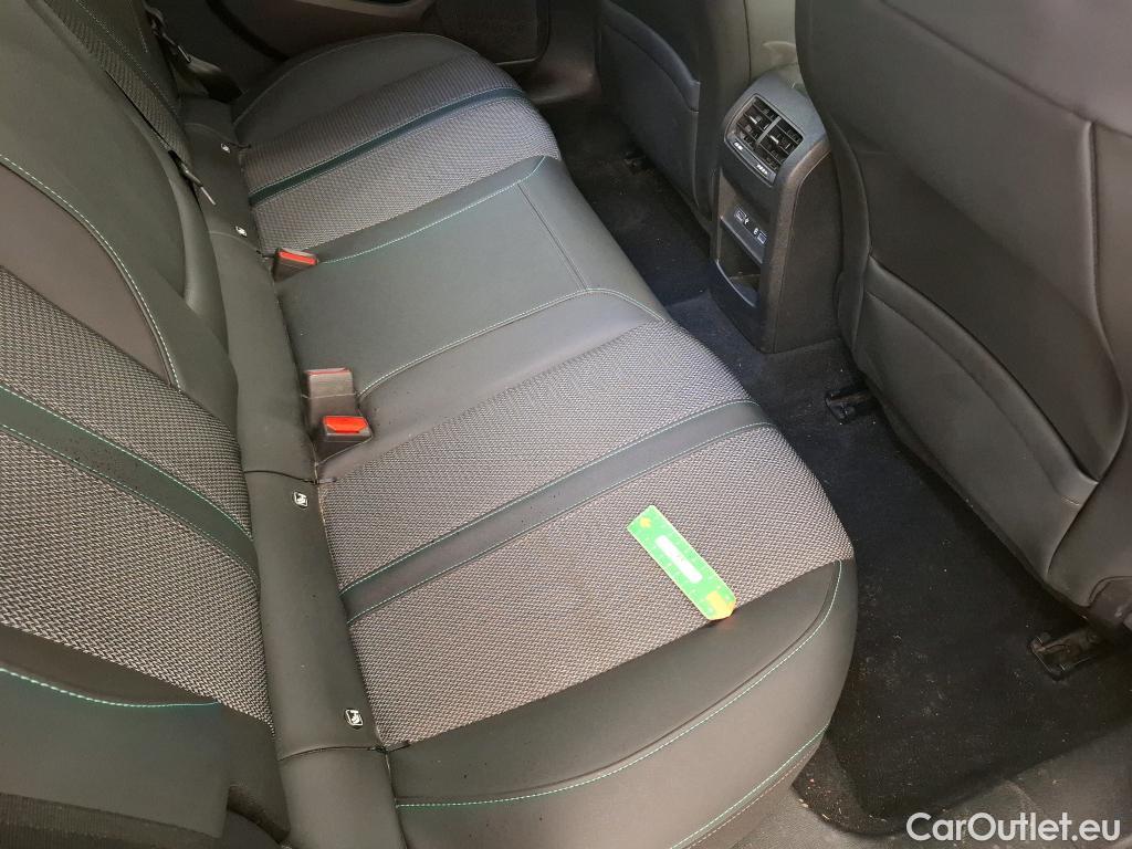  Peugeot  308 PEUGEOT  SW / 2021 / 5P / Break BlueHDi 130 EAT8 ALLURE PACK #37