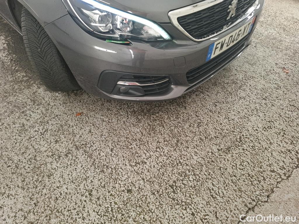  Peugeot  308 PEUGEOT  SW / 2017 / 5P / Break Puretech 110 S&S Active Business #1