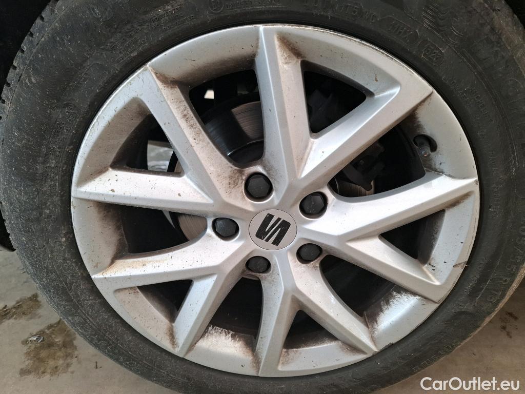  Seat  Leon SEAT  Sportstourer / 2020 / 5P / Break 2.0 TDI 150 DSG S&S Style Business #3