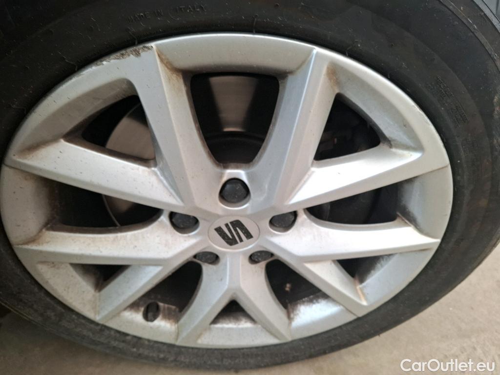  Seat  Leon SEAT  Sportstourer / 2020 / 5P / Break 2.0 TDI 150 DSG S&S Style Business #1