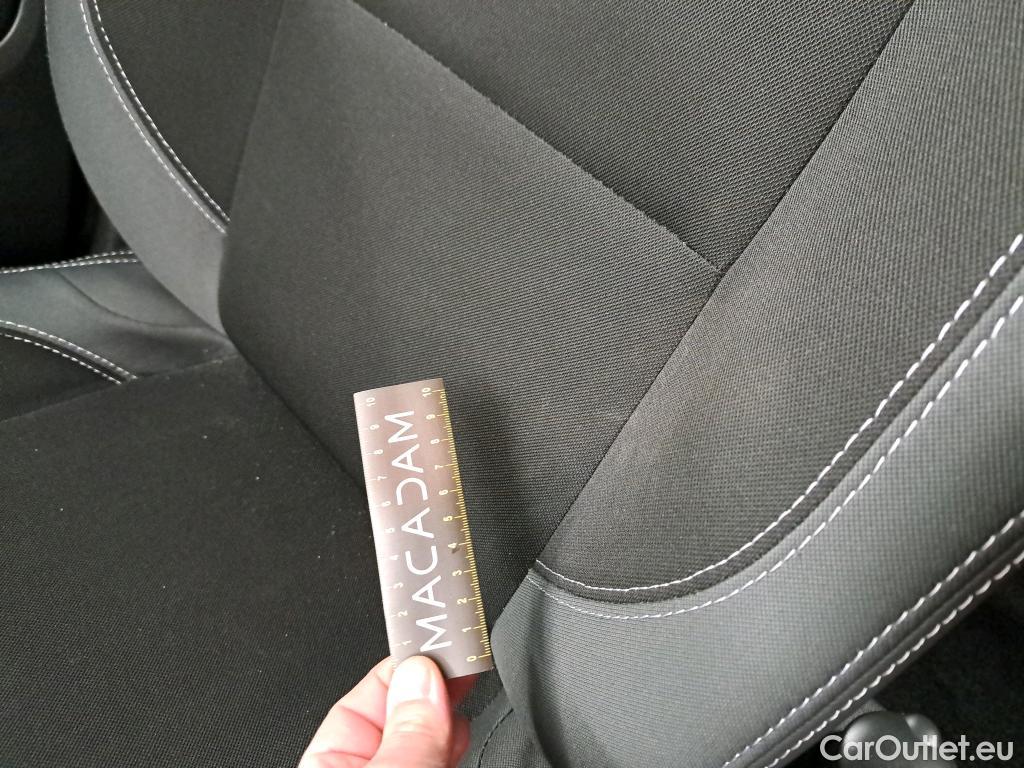  Renault  Clio  IV Business 1.5 dCi 90CV BVM5 E6 #11