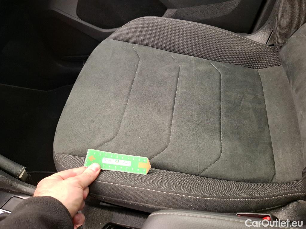  Volkswagen  Tiguan VOLKSWAGEN  / 2020 / 5P / SUV 2.0 TDI 150 DSG7 Elegance #18