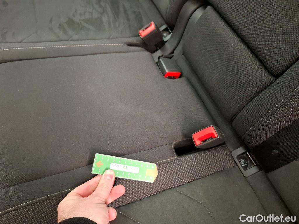  Volkswagen  Tiguan VOLKSWAGEN  / 2020 / 5P / SUV 2.0 TDI 150 DSG7 Elegance #19