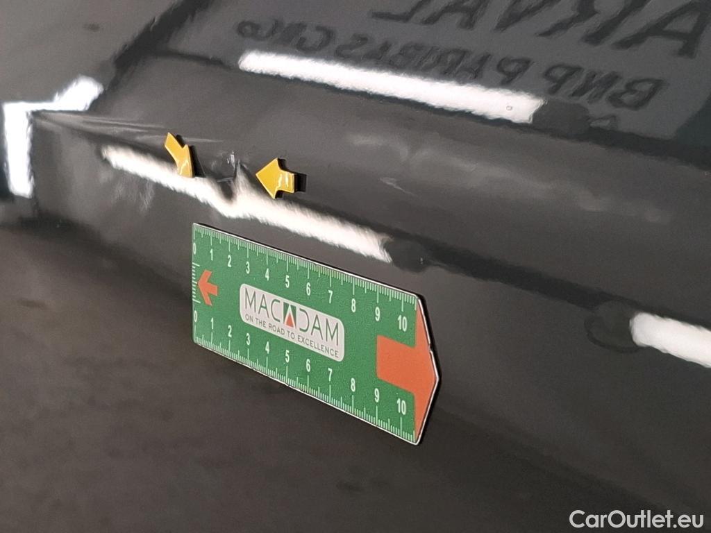  Volkswagen  Tiguan VOLKSWAGEN  / 2020 / 5P / SUV 2.0 TDI 150 DSG7 Elegance #9