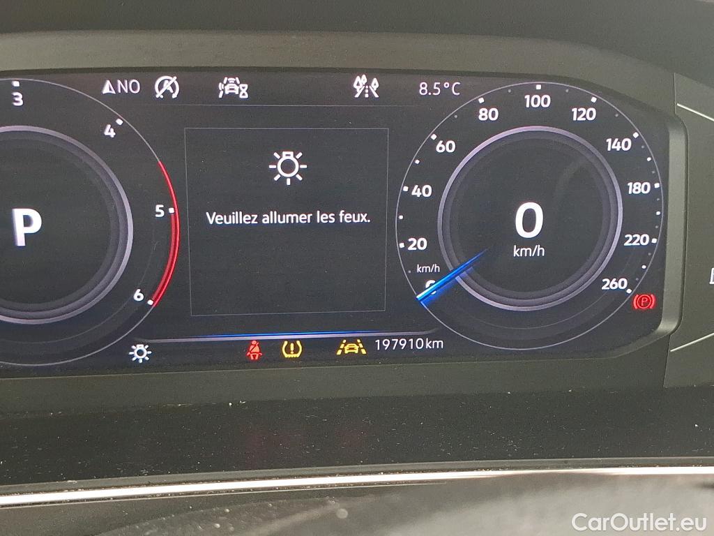  Volkswagen  Tiguan VOLKSWAGEN  Allspace / 2017 / 5P / SUV 2.0 TDI 190 DSG7 Carat Exclusive 4Motion #9